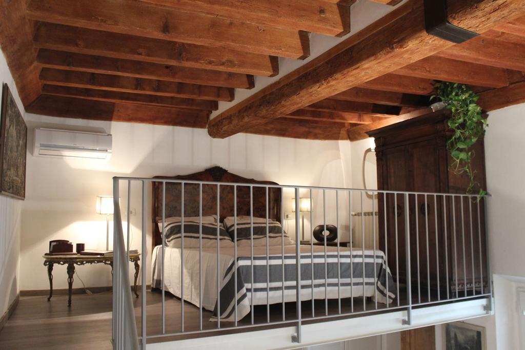 Florence Pitti Loft Pokoj fotografie